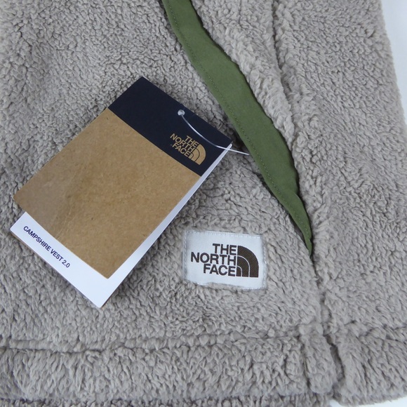 North Face Womens Campshire 2.0 Sherpa Fleece Vest - Picture 2 of 8